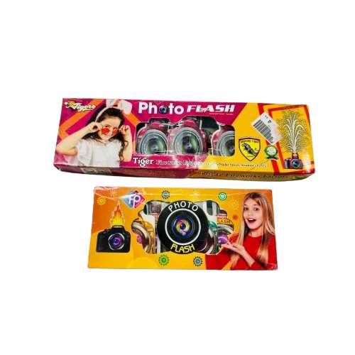 PHOTO FLASH - Image 1
